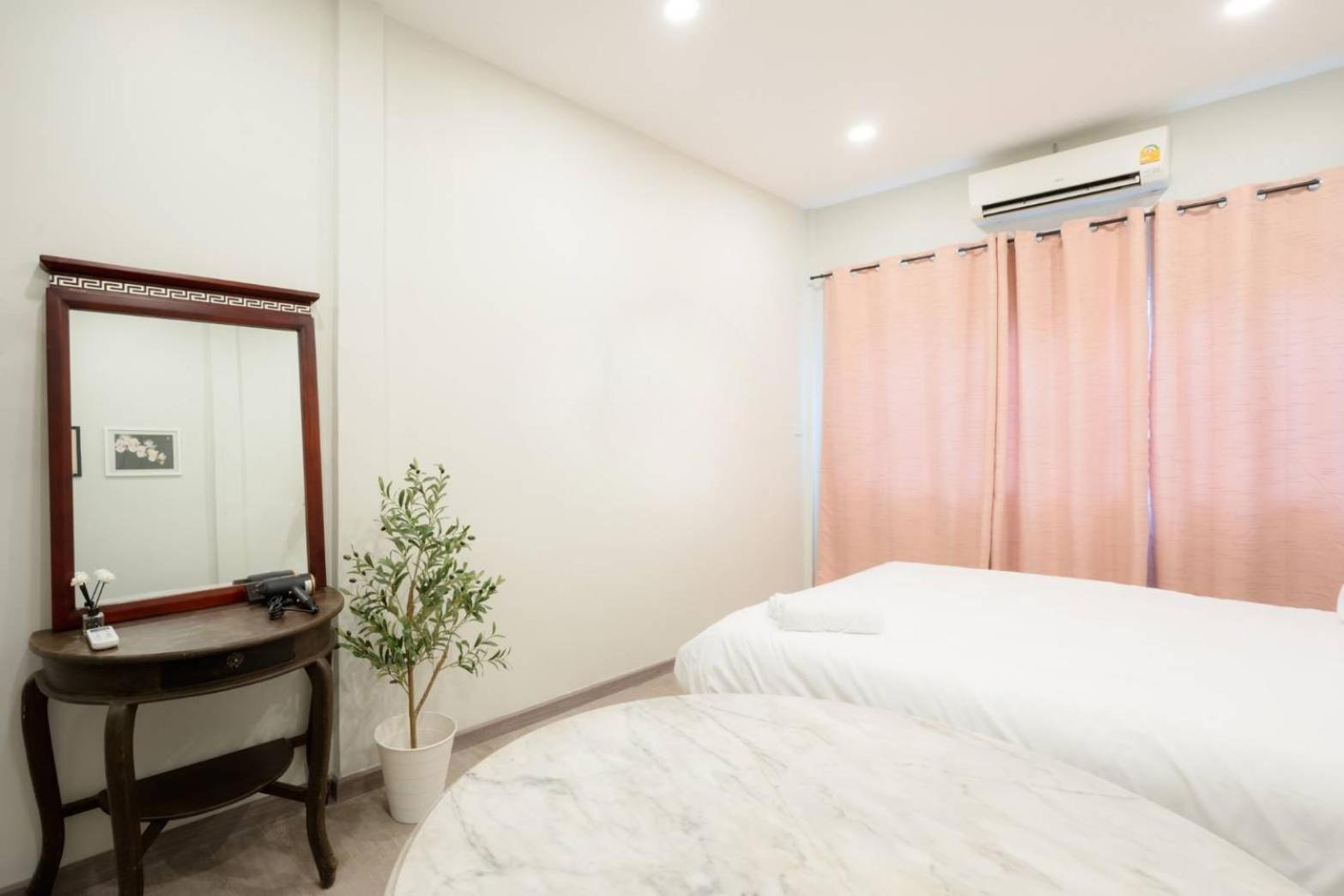 Hidden Dragon V Yaowarat Road Apartment Bangkok Ngoại thất bức ảnh